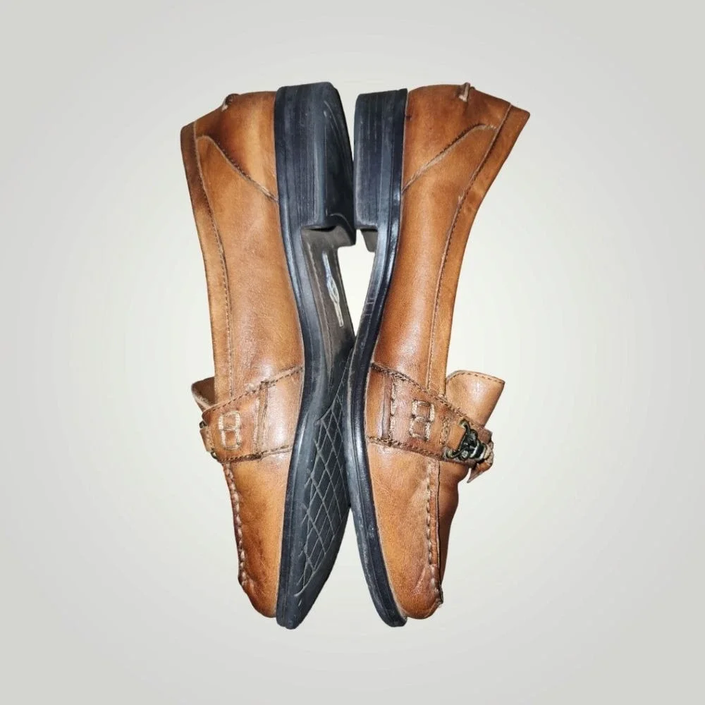 Michel M 7.5 M brown slip on tassel loafer